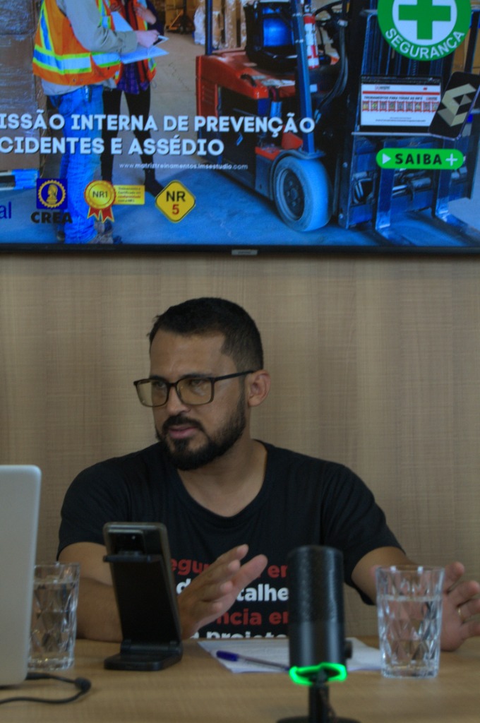 Márcio Guadalupe palestrando