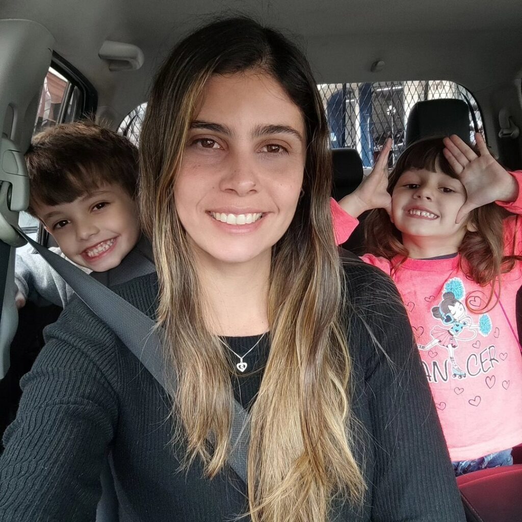 Sâmia T.S.S